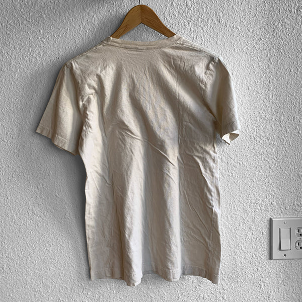 Arctic Monkeys Distortion Pedal T-Shirt – Indie Rock Vintage White – Medium