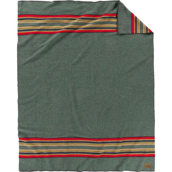 Yakima Camp Green Blanket Blue and Gold Woven Label