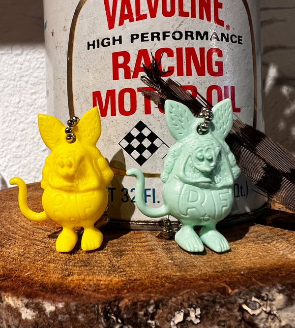 VTG 1984 RAT FINK Charm Ring Hole Keychain - Grail