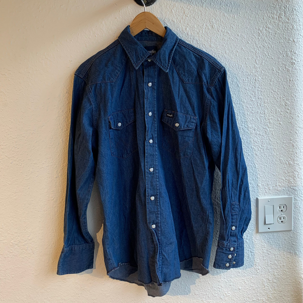 VTG 80s Wrangler Blue Denim with Pearl Snap #049
