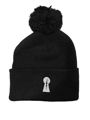 Keyhole Beanie Pom