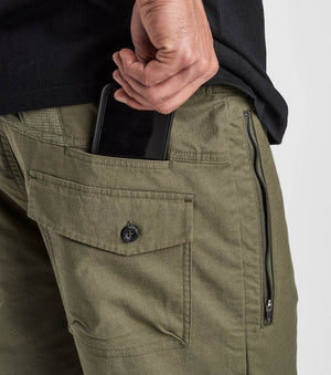 LAYOVER STRETCH TRAVEL SHORTS 19"